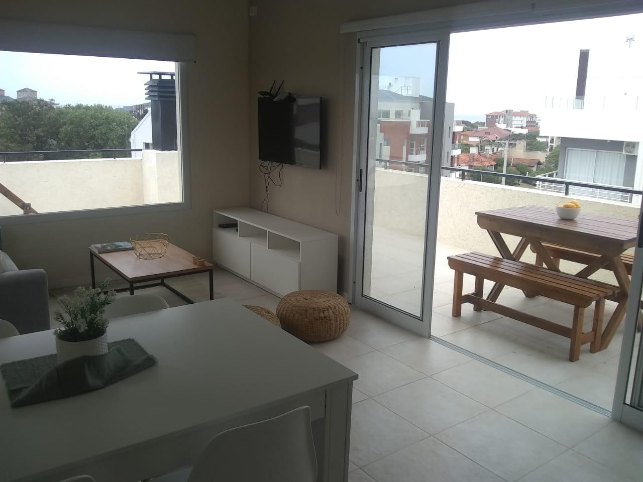 depto ostende interior y exterior comedor